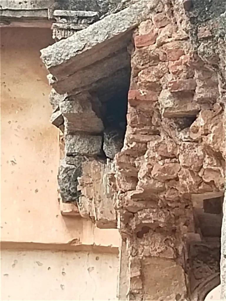 Owl at Lotus Mahal in Hampi